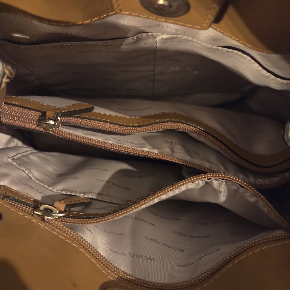 Michael Kors Shoulder Bag
